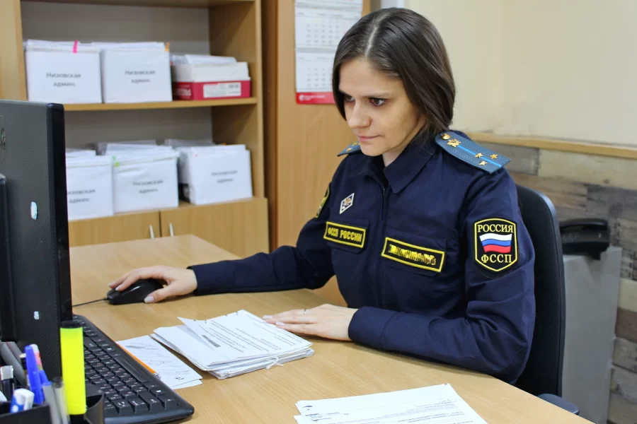 Из-за долга по алиментам житель Гусева лишился автомобиля