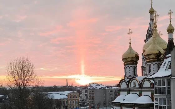 Жители Гусева наблюдали «Солнечный столб» на закате