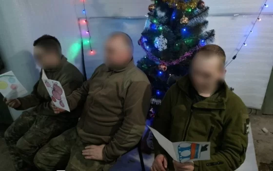Участники СВО поблагодарили Гусевских ребят и поздравили их с наступающим Новым годом и Рождеством