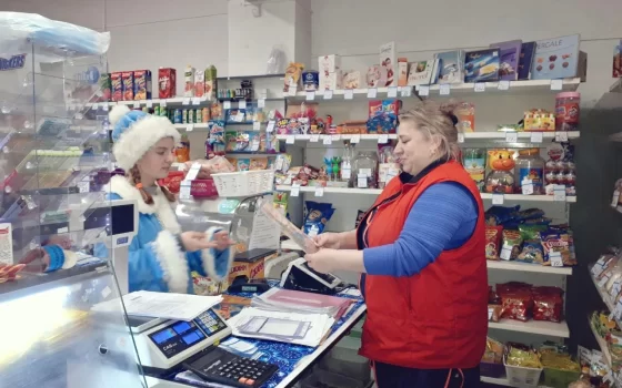 «Движение Первых» поздравляет работников гусевских учреждений