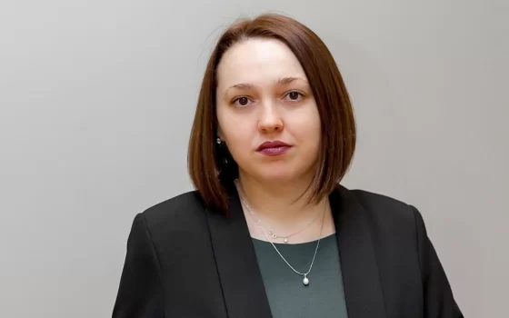 Учитель из Гусева попала в список победителей конкурсного отбора на присуждение денежного поощрения