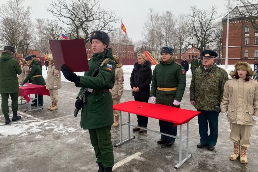 В Гусеве срочники присягнули на верность родине