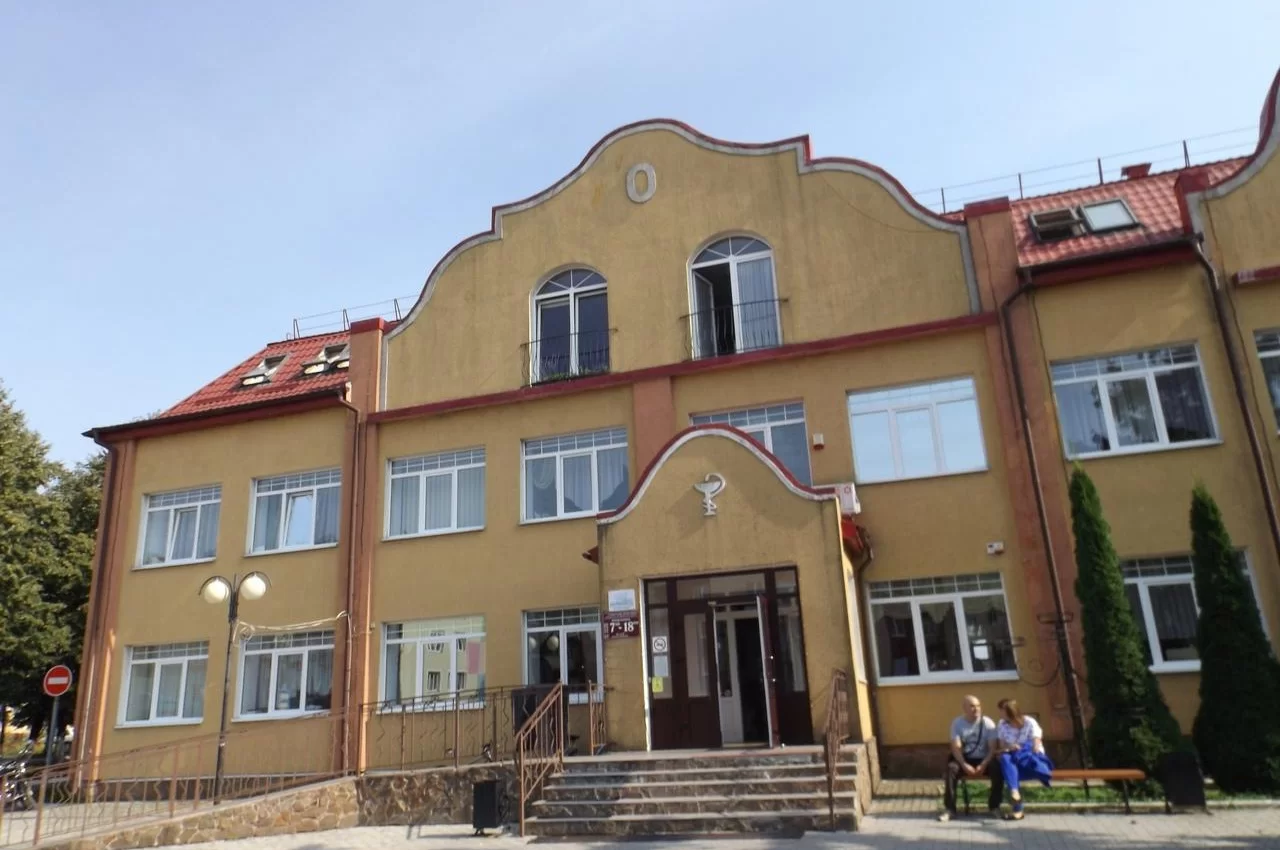 Совокупная сумма выплат для врача при трудоустройстве в больницу Гусева составляет 3,2 млн рублей