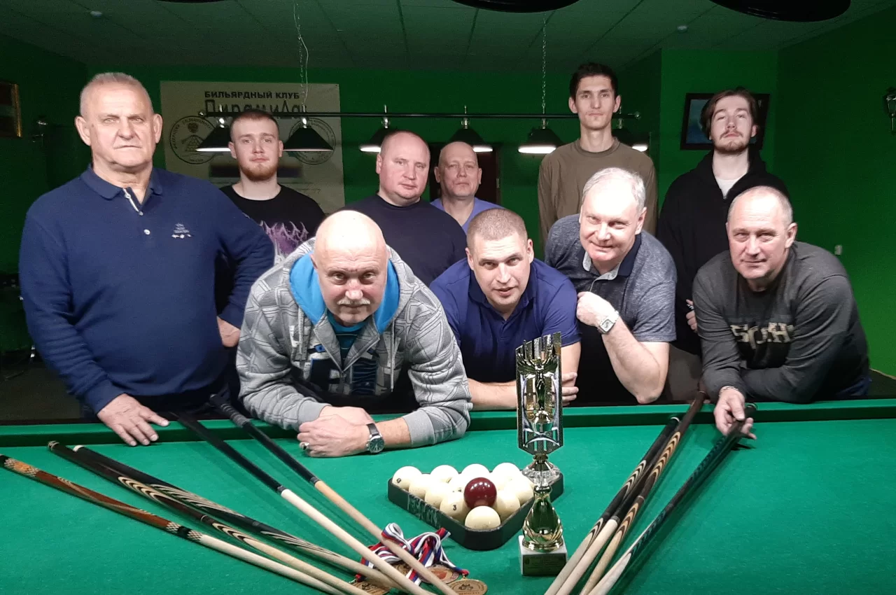 В обновленном клубе «Пирамида» прошли турниры по бильярду