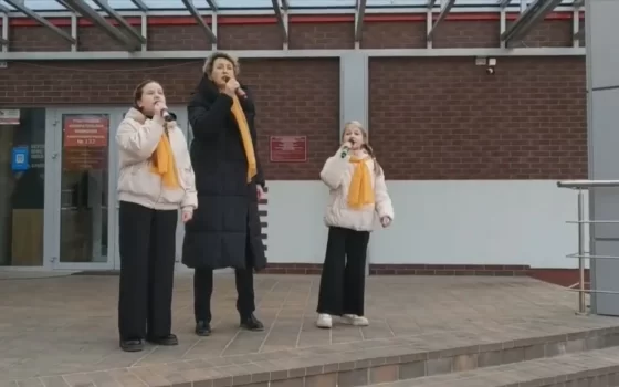 Второй день голосования продолжается — в Гусеве на участках праздничная атмосфера