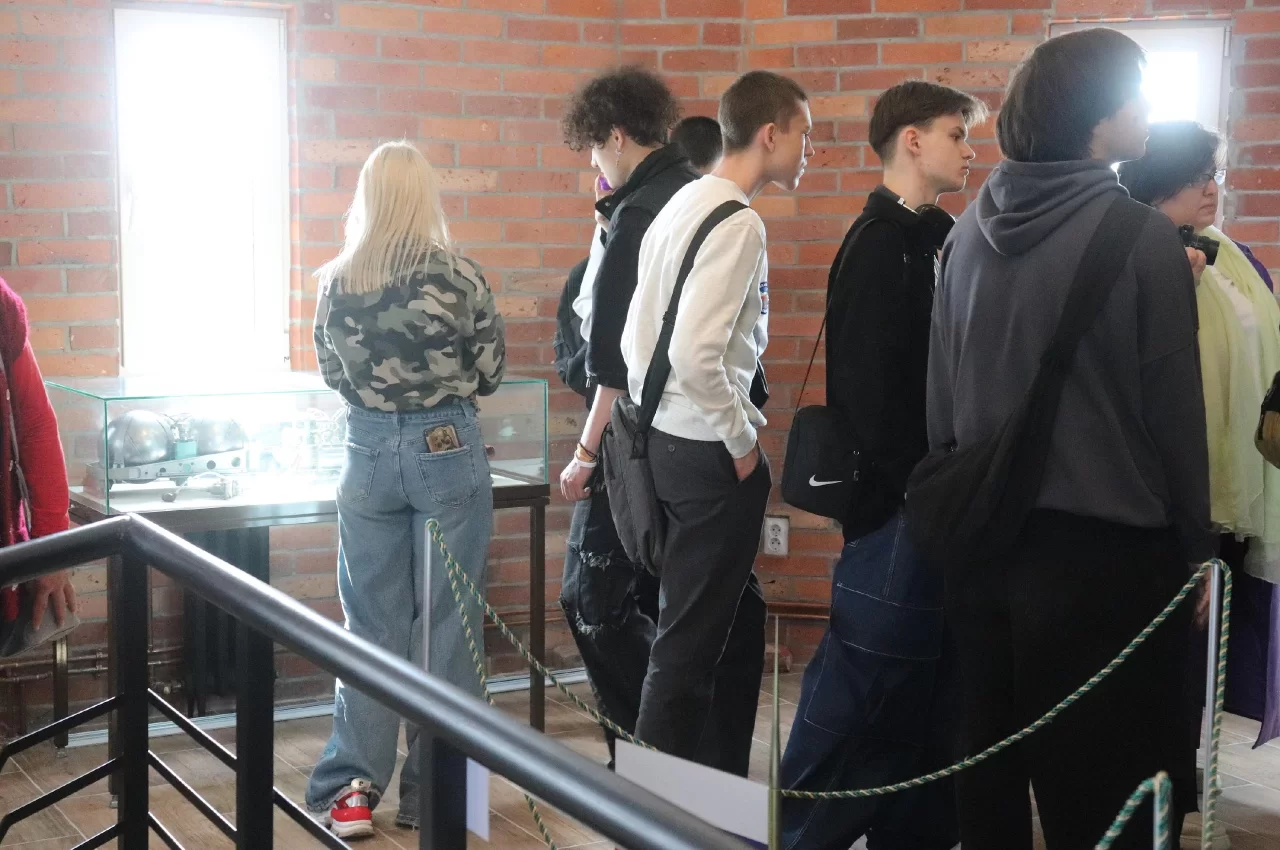 В «Двух башнях» состоялось открытие выставки «С мечтой о космосе»