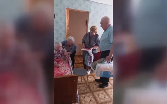 В Гусеве «Мать-героиню» поздравили со столетним юбилеем