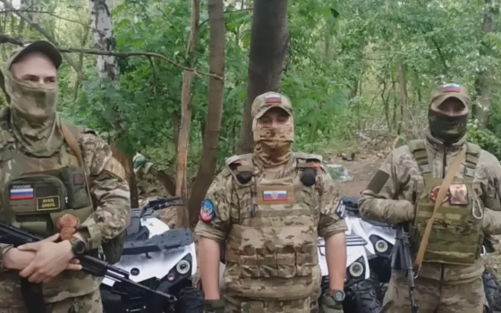 Накануне Дня Победы местные власти отправили в зону СВО квадроциклы и поздравительные открытки