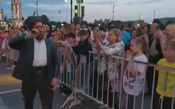 Сегодняшний концерт на центральной площади завершился выступлением группы «Партизан FM»