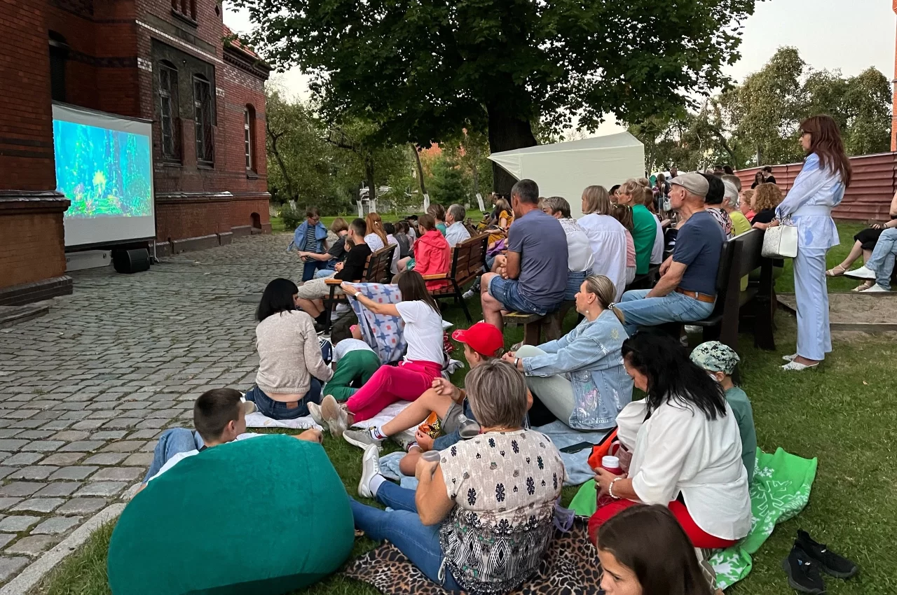 На территории городского музея прошла «Ночь кино»