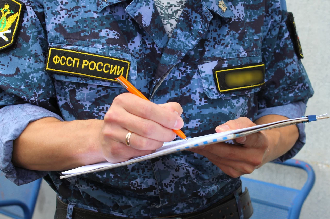 Из-за наложенных ограничений житель Гусева погасил крупную задолженность по налогам