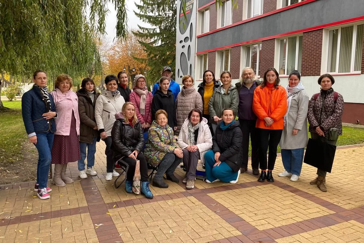 В Гусеве прошёл областной пленэр с участием преподавателей ИЗО и художников-любителей