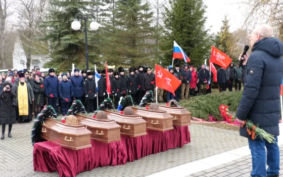 Подвигу каждого солдата — вечная память: в Гусевском районе перезахоронили останки солдат