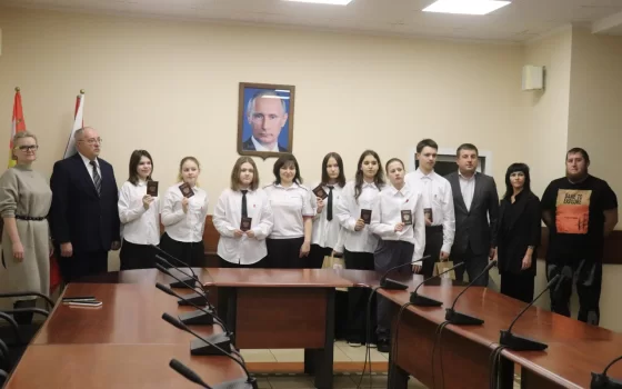 В Гусеве прошла торжественная церемония вручения первых паспортов