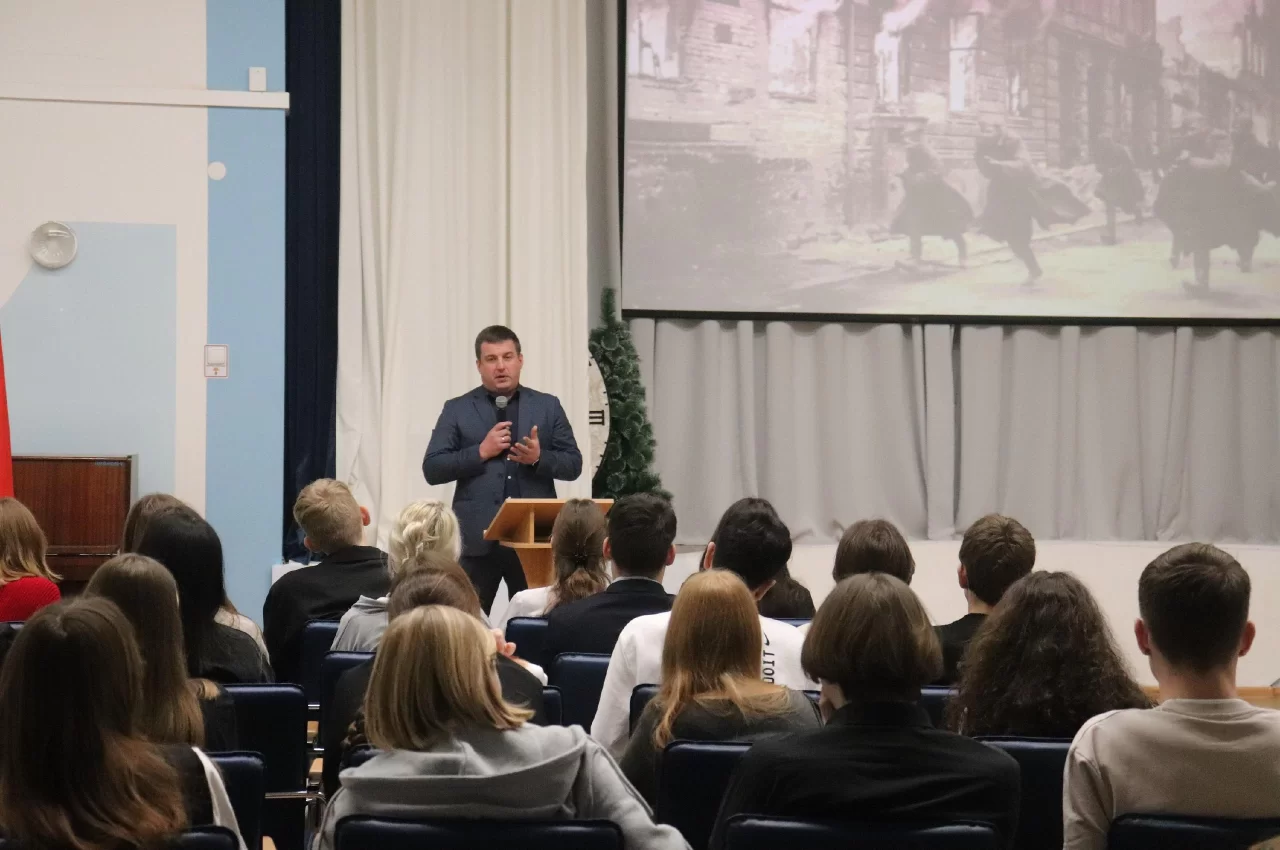 Александр Китаев рассказал школьникам о штурме Гумбиннена