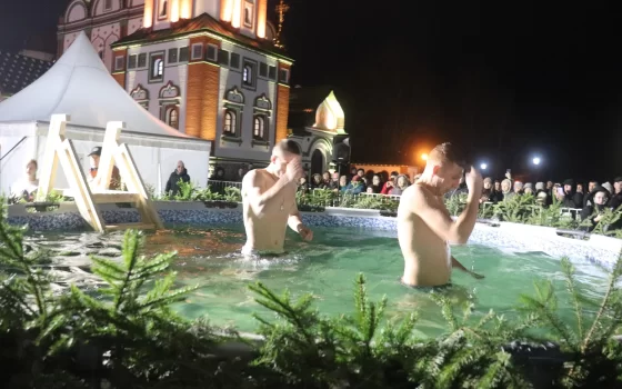 В канун праздника Крещения Господня православные в Гусеве окунулись в купель