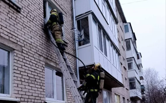 Гусевские огнеборцы ликвидировали возгорание в многоквартирном доме на Сапёрной