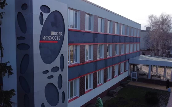 Гусевские художники взяли призовые места на международном конкурсе «Вальс цветов»