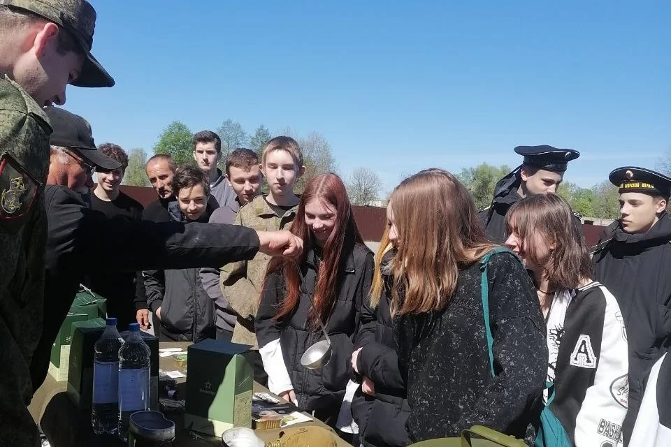 Сегодня на базе Гусевской войсковой части 4161 прошел «День призывника»