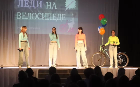Мы возрождаем КВН! Под таким девизом в Гусеве разыграли Весенний кубок