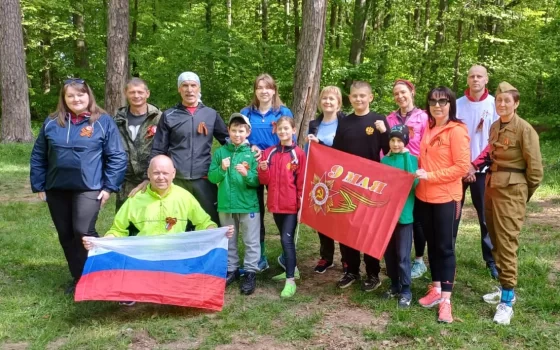 В Гресовском лесу прошёл легкоатлетический забег в честь 80-летия Великой Победы