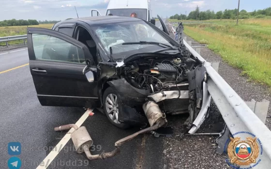 На трассе в Гусевском районе столкнулись два автомобиля, оба водителя в больнице