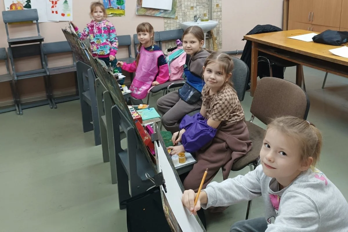 Художественное отделение гусевской ДШИ проводит набор детей