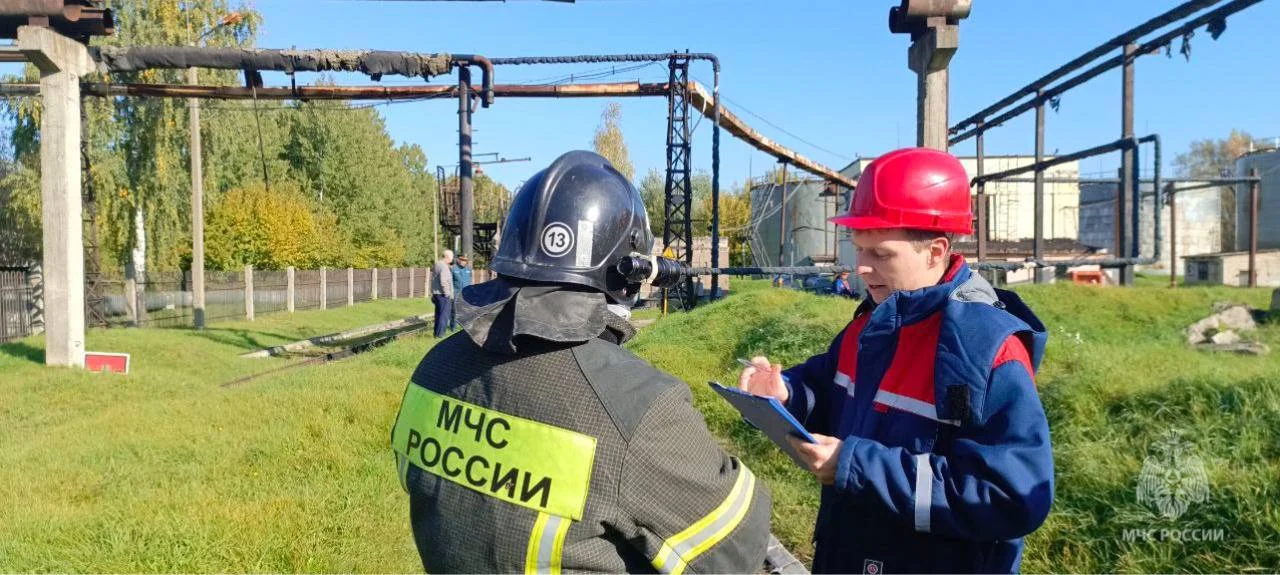 Спасатели отработали тушение резервуара с мазутом на Гусевской ТЭЦ