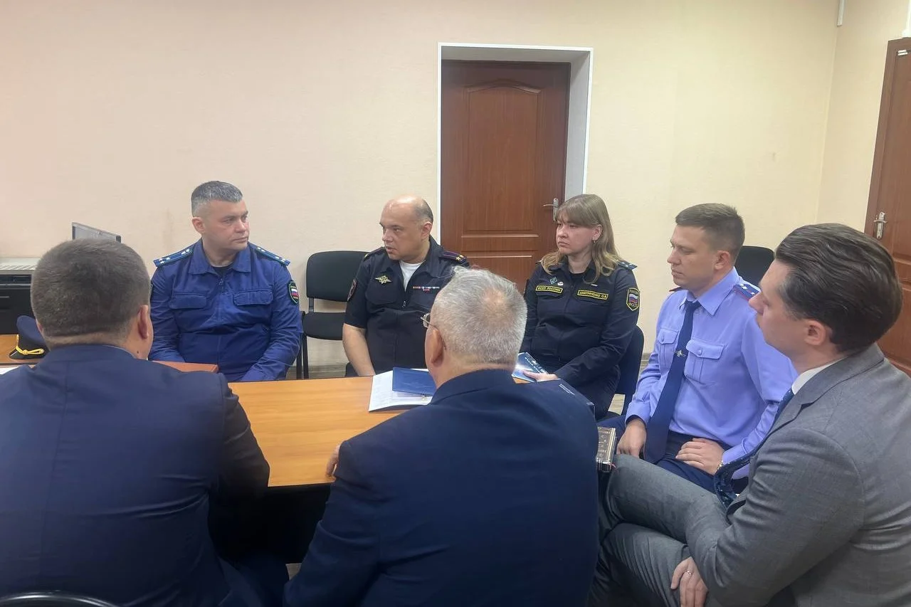 Зампрокурора области представил нового главу Гусевской прокуратуры