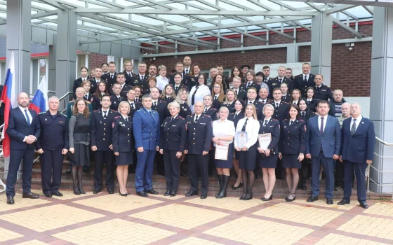 В Гусеве сотрудников органов внутренних дел поздравили с профессиональным праздником