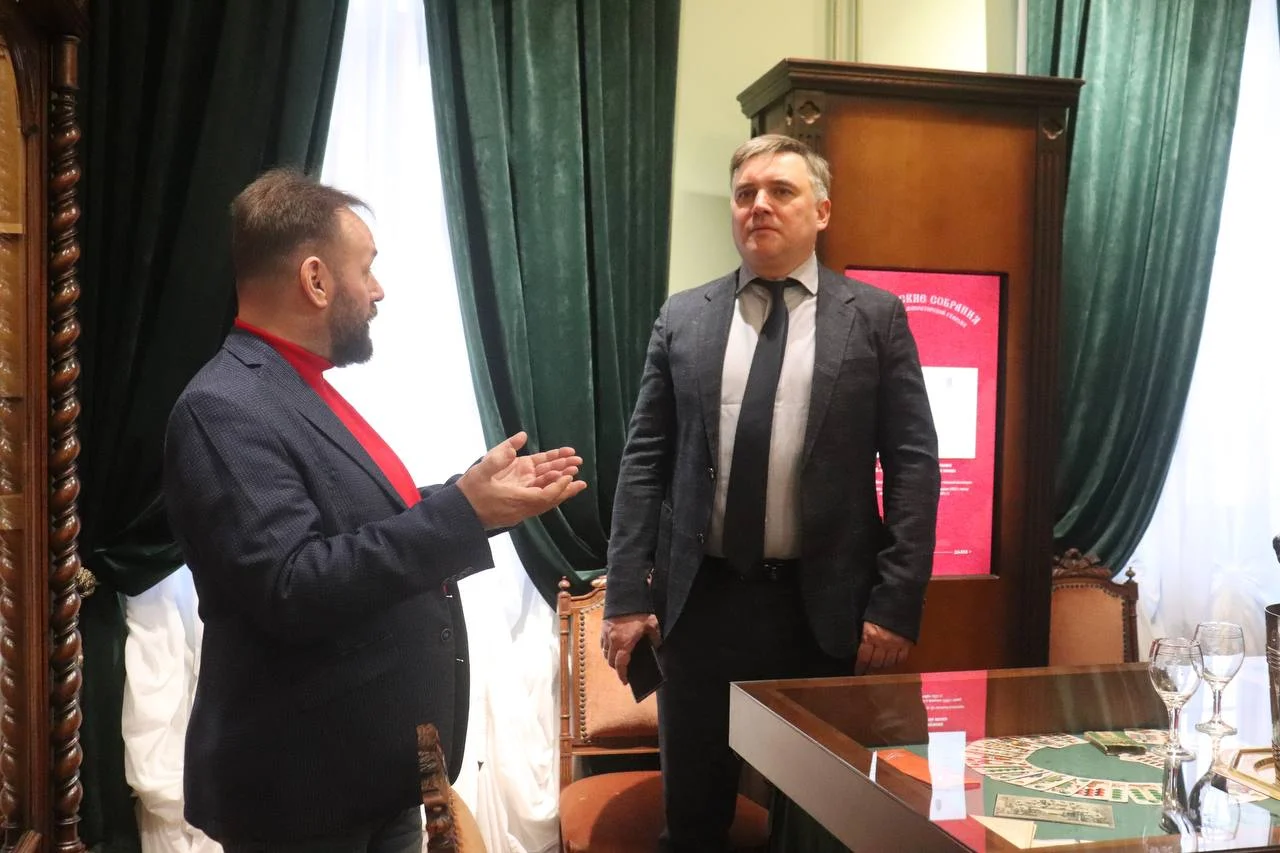 Министр культуры и туризма Андрей Ермак посетил открытие второго корпуса музея в Гусеве