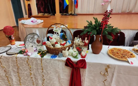 Более 35 тысяч рублей на помощь детям собрали в пятой школе