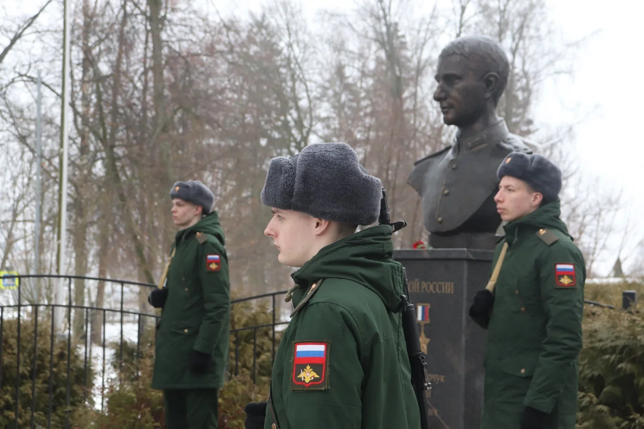В Гусеве почтили память Героя России Валерия Паламарчука