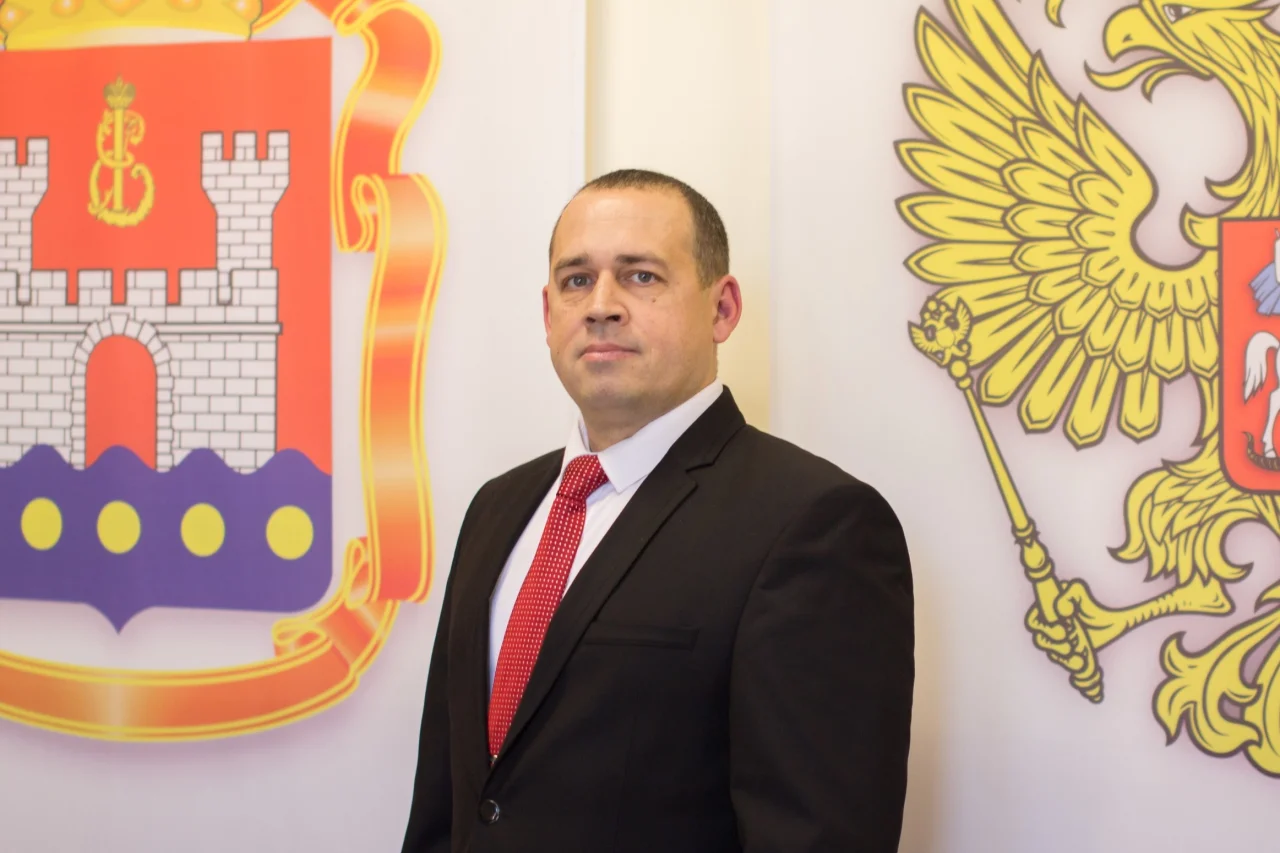 Гусевский управленец Ростислав Матвеев уехал покорять Зеленоградск