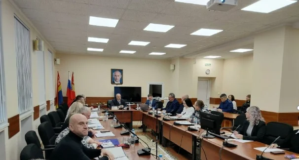 Гусевские парламентарии рассмотрели вопросы приватизации и благоустройства