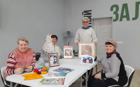 Гусевская библиотека приглашает мастериц на творческие встречи «Вяжем настроение»