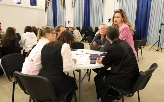 Жители и администрация обсудили благоустройство второй очереди Городского парка
