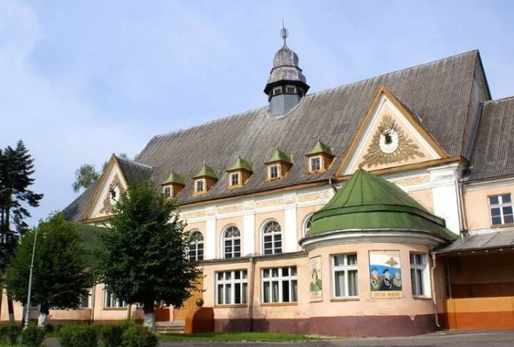 На ремонт здания Дома стрелка в Гусеве направили более 86 миллионов рублей