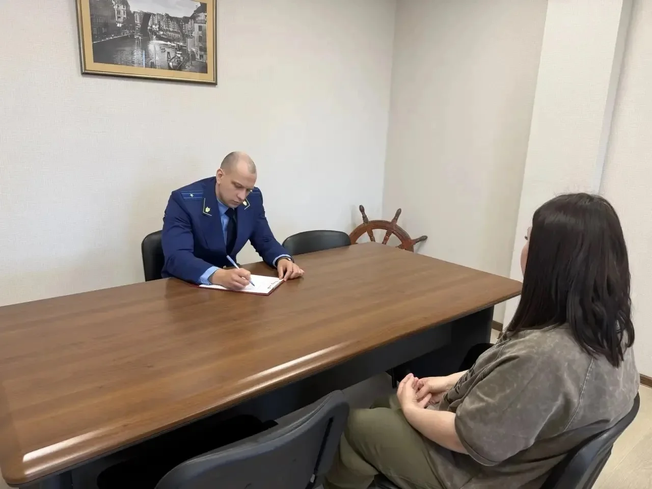 Гусевский прокурор провел встречу с работниками автоколонны