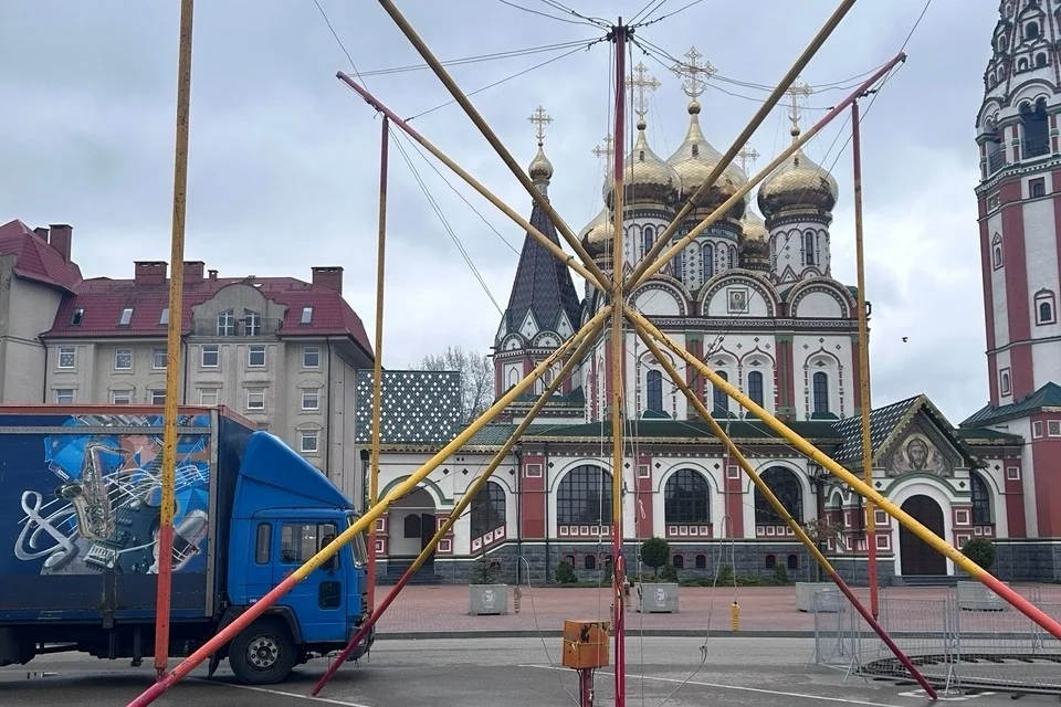 В Гусеве убрали часть аттракционов после жалобы местной жительницы