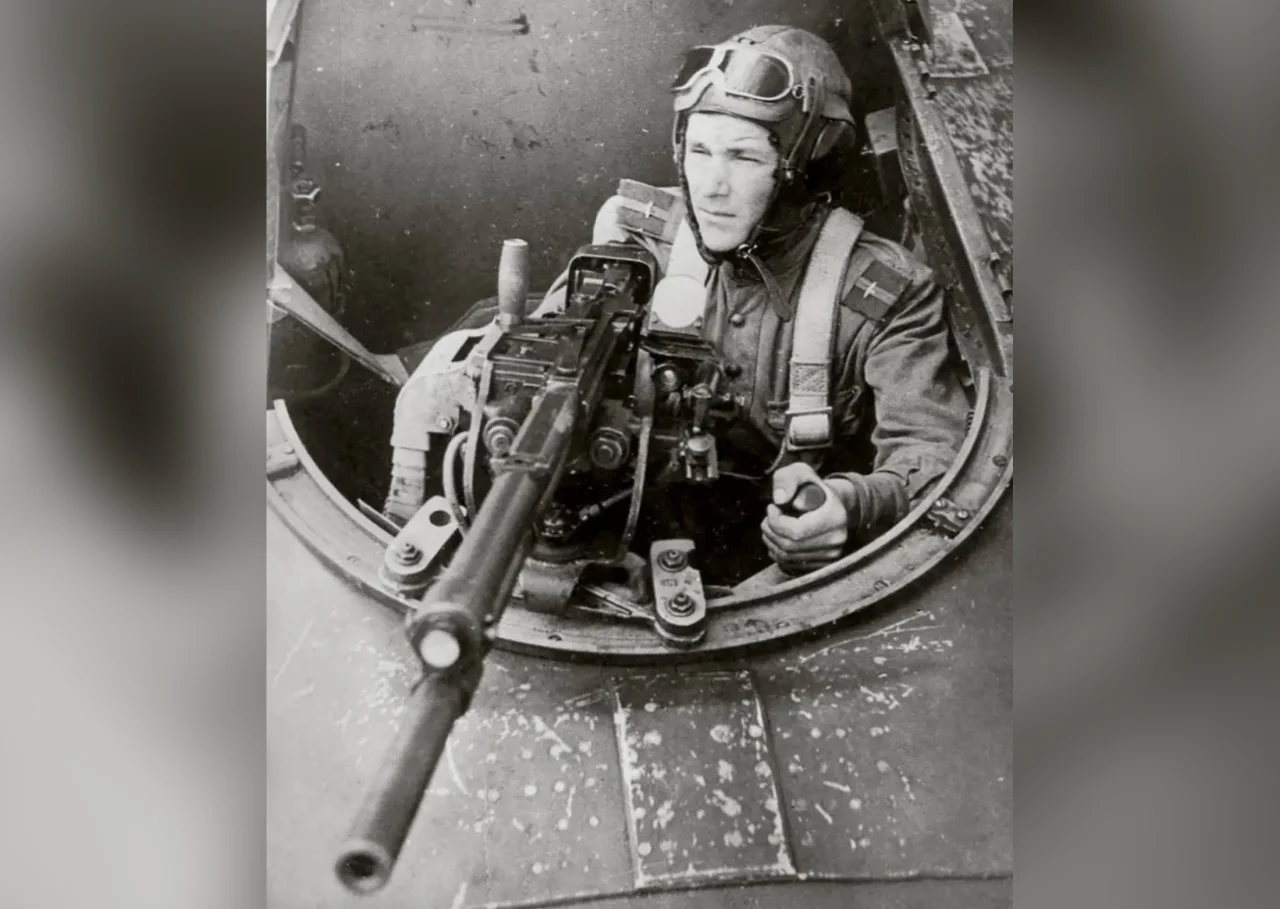 Три ордена Славы стрелка-радиста Николая Брауна: история простого героя из Башкирии