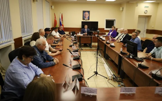 Глава администрации Гусевского округа встретился с предпринимателями