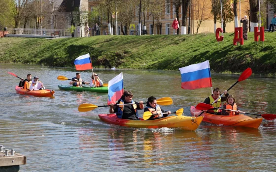 В Гусеве в рамках открытия туристического сезона прошло водное шествие