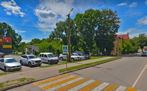 В Гусеве коммунальщики извинились перед горожанином за свалку мусора у его дома
