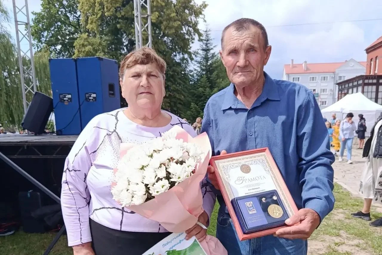 Супруги Нарайкины из Гусева стали обладателями медали «За любовь и верность»