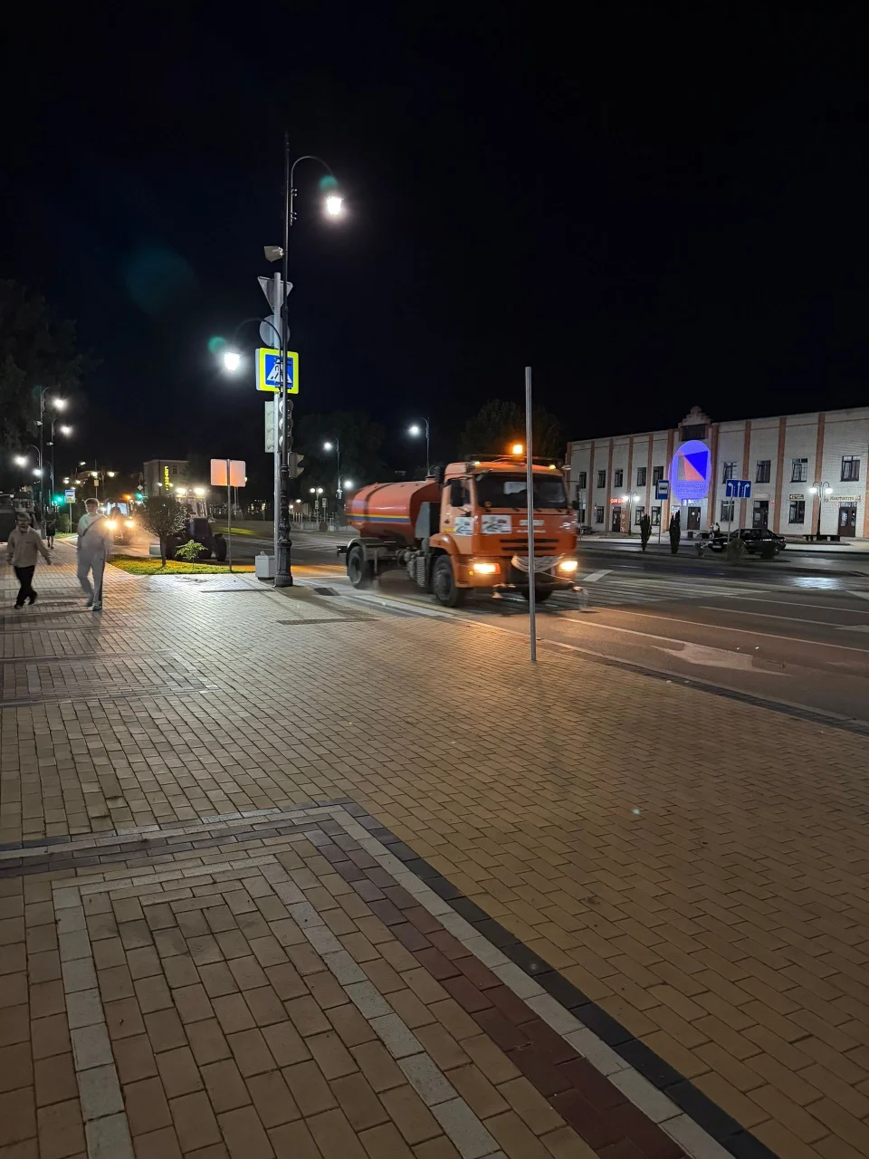 «Чистота» провела комплексную уборку городских дорог
