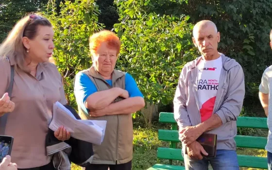 Говорили о том, что реально мешает жить: Владимир Орешко провёл встречу с местными жителями