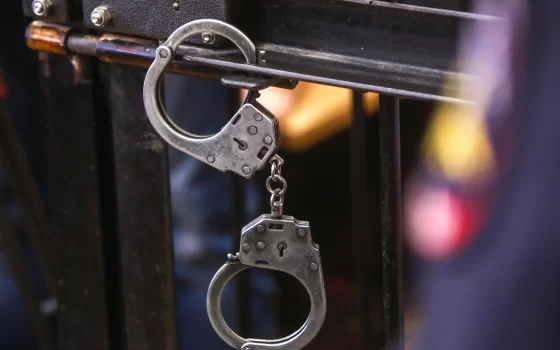 Жителю Гусева грозит срок за кражу золотых украшений у матери